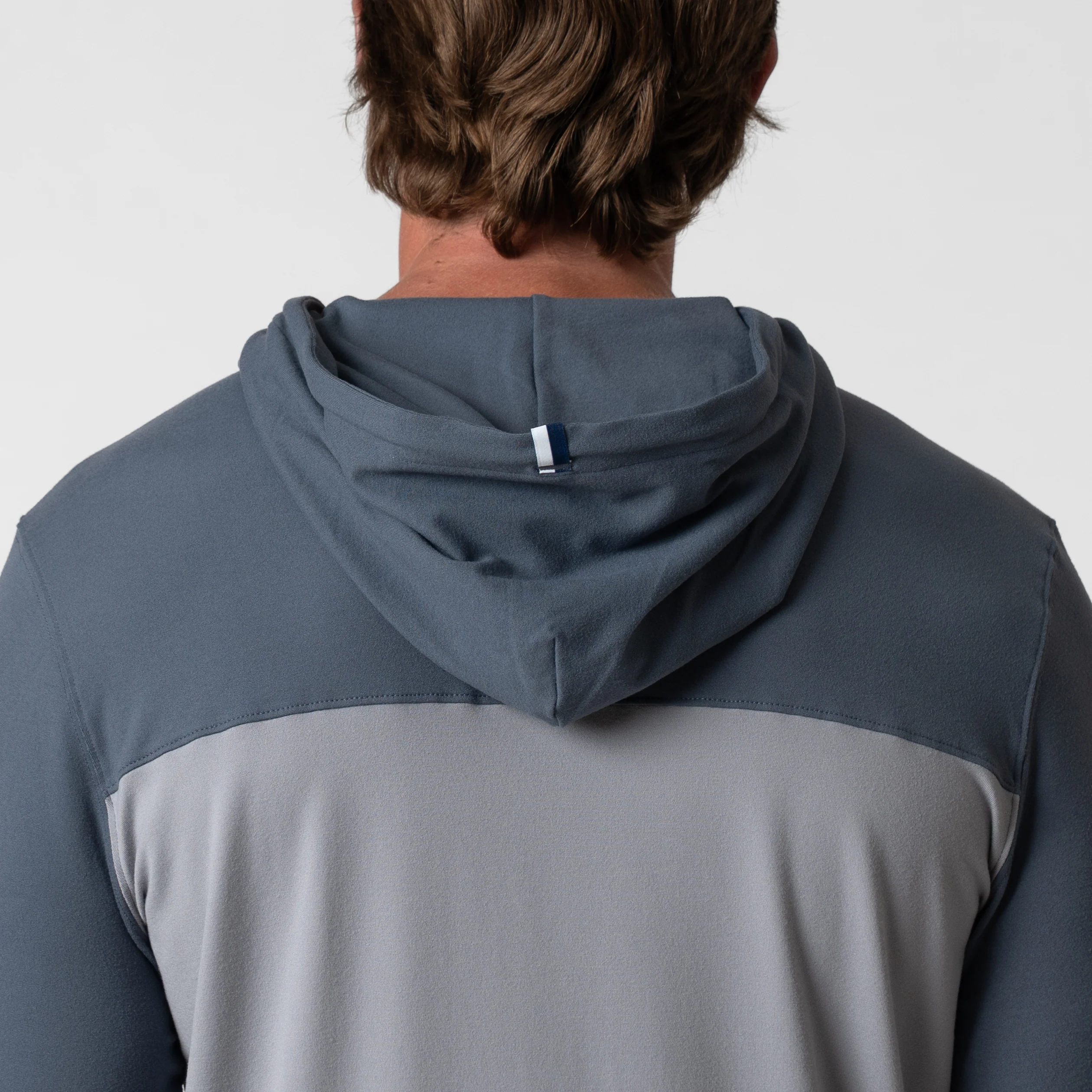 Hesi Performance Hoodie - Image 3