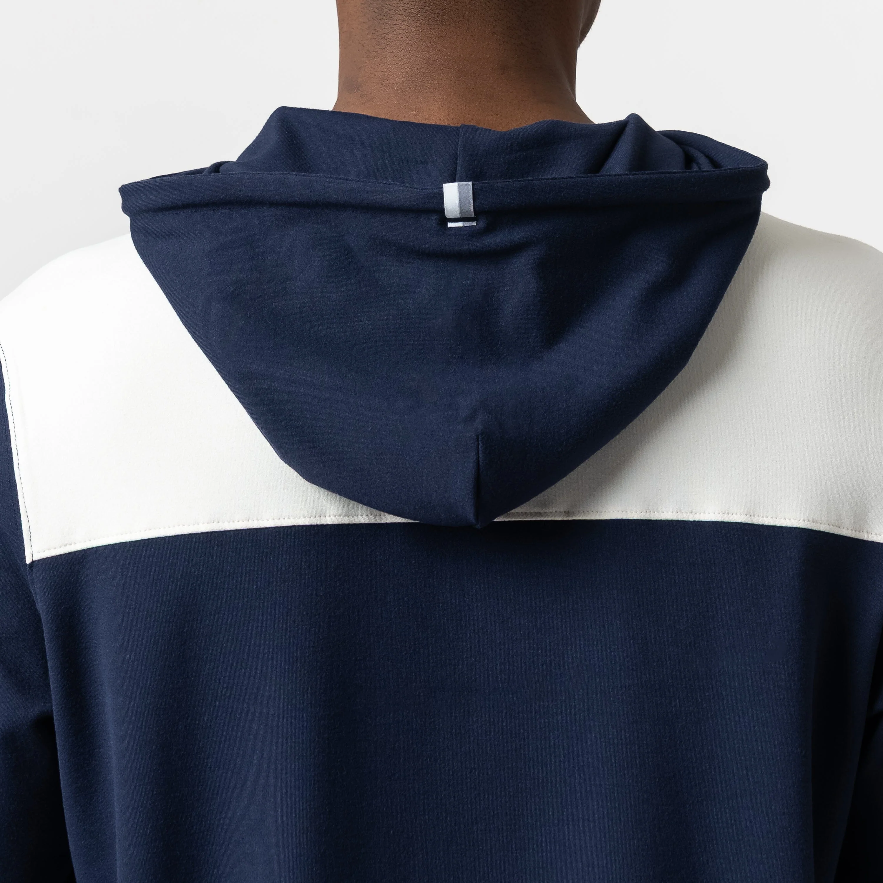 Hesi Performance Hoodie - Image 3