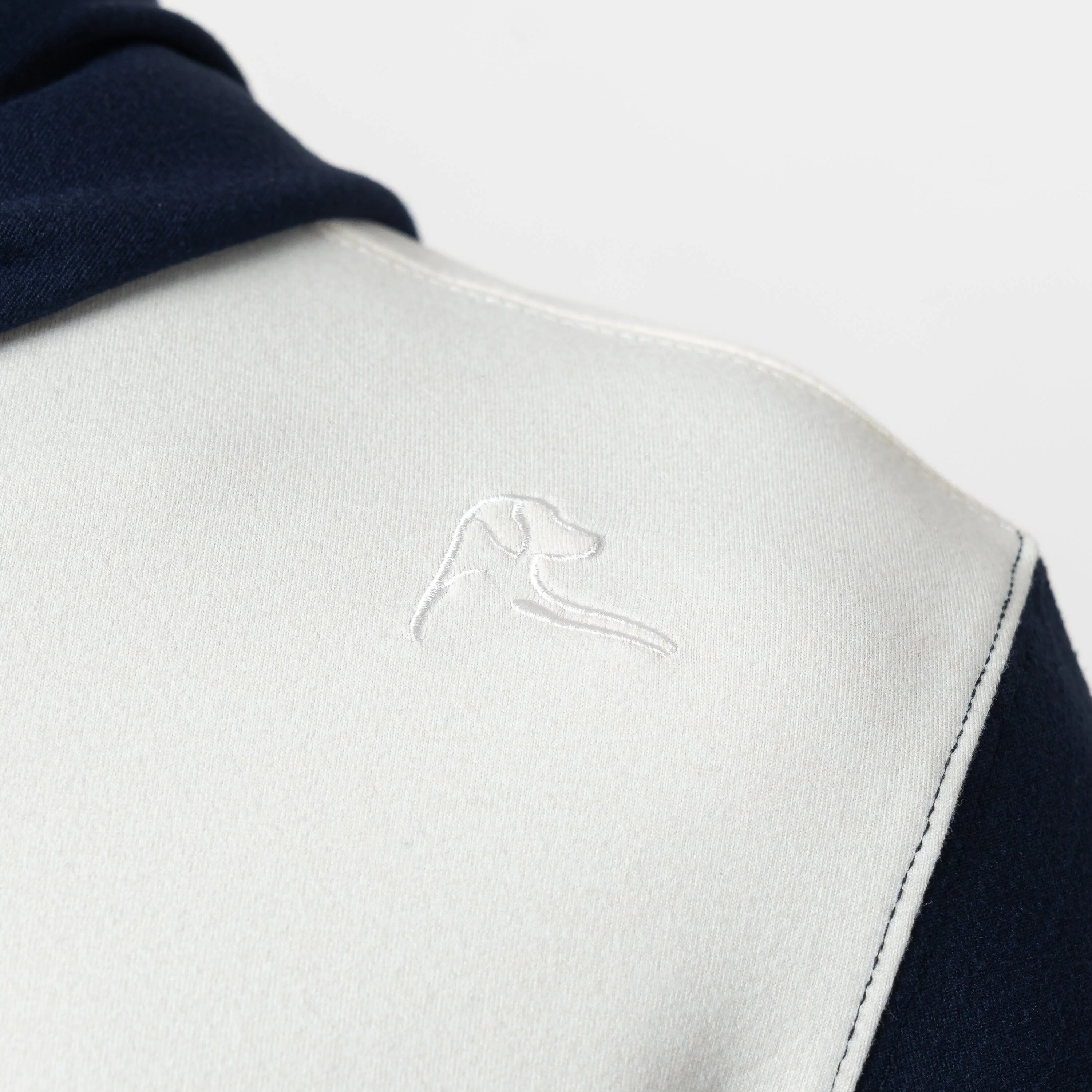 Hesi Performance Hoodie - Image 4